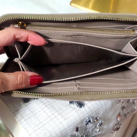 Prada around Zipper Purse Long Wallet - Picture 13 of 16